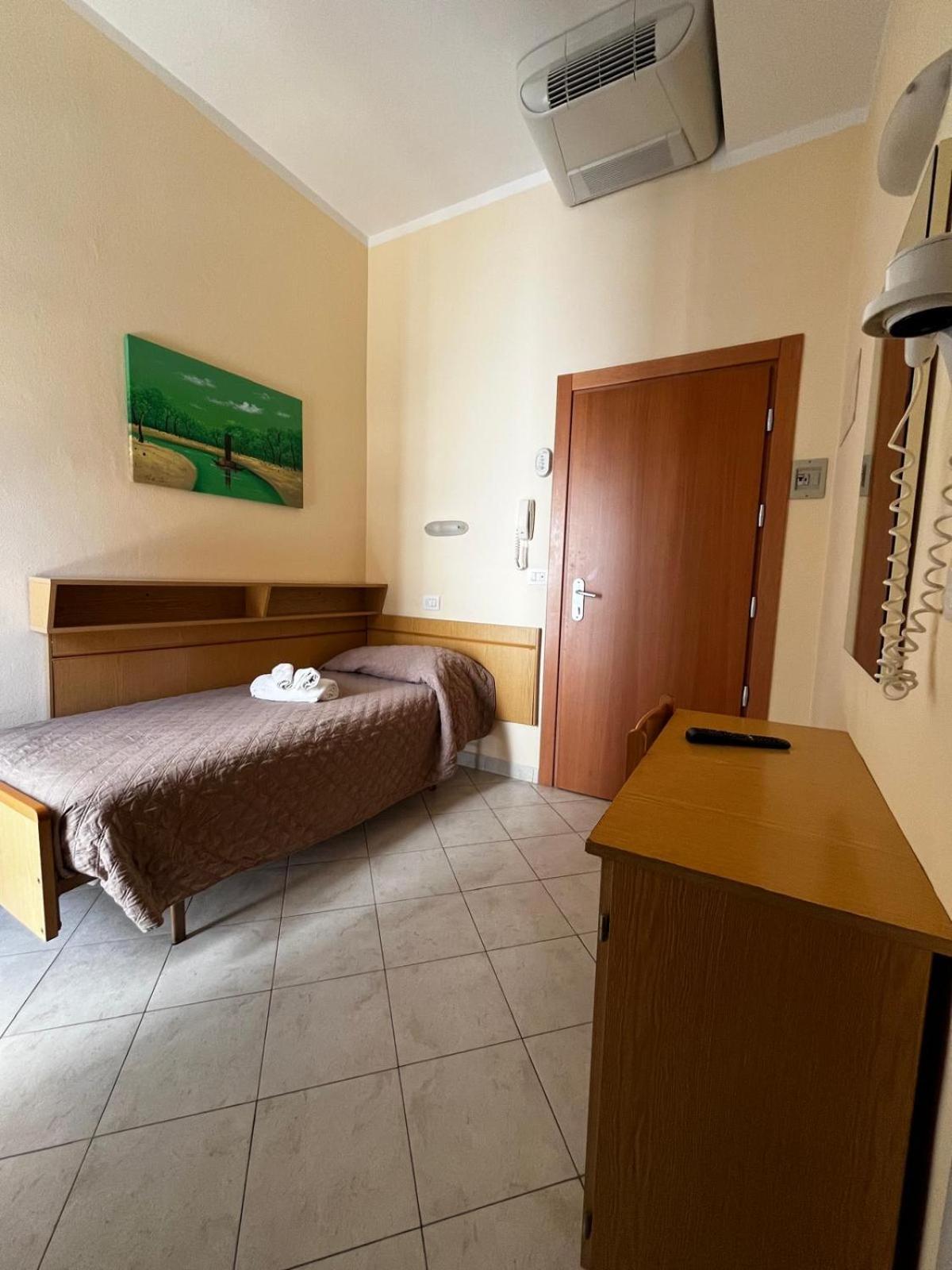 Hotel Giove Dipendenza Hotel Fiamma Cesenatico Exterior foto