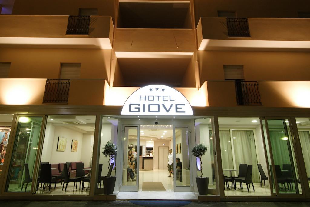 Hotel Giove Dipendenza Hotel Fiamma Cesenatico Exterior foto