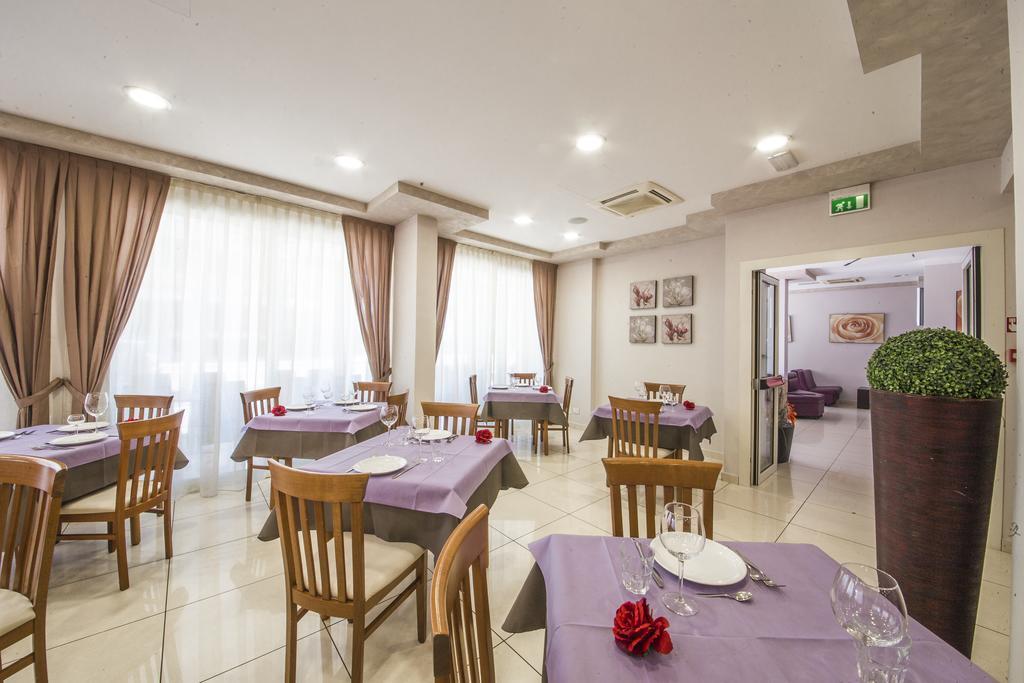 Hotel Giove Dipendenza Hotel Fiamma Cesenatico Exterior foto